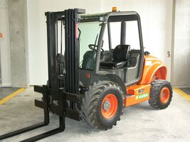 AUSA Geländestapler C200 Hx4